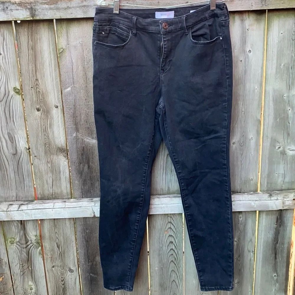 Skinny Girl Black Jeans sz. 31